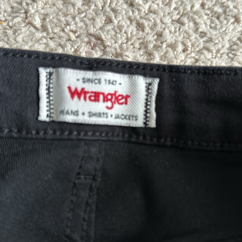 Wrangler Cutoff shorts - Picture 4 of 6
